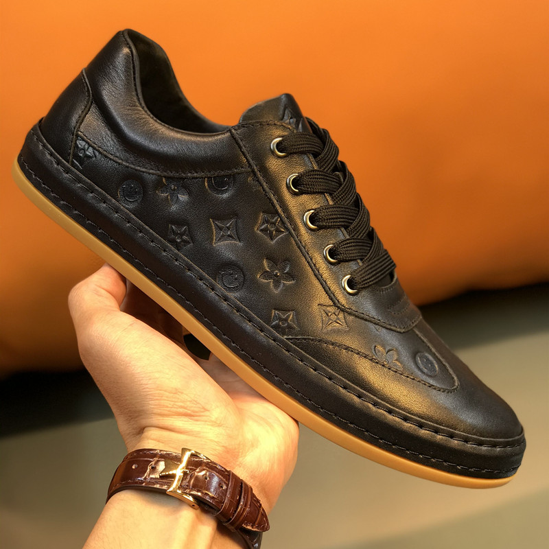 笑脸鞋2022春款欧洲站男鞋欧货潮英伦小白鞋男真皮板鞋透气休闲鞋