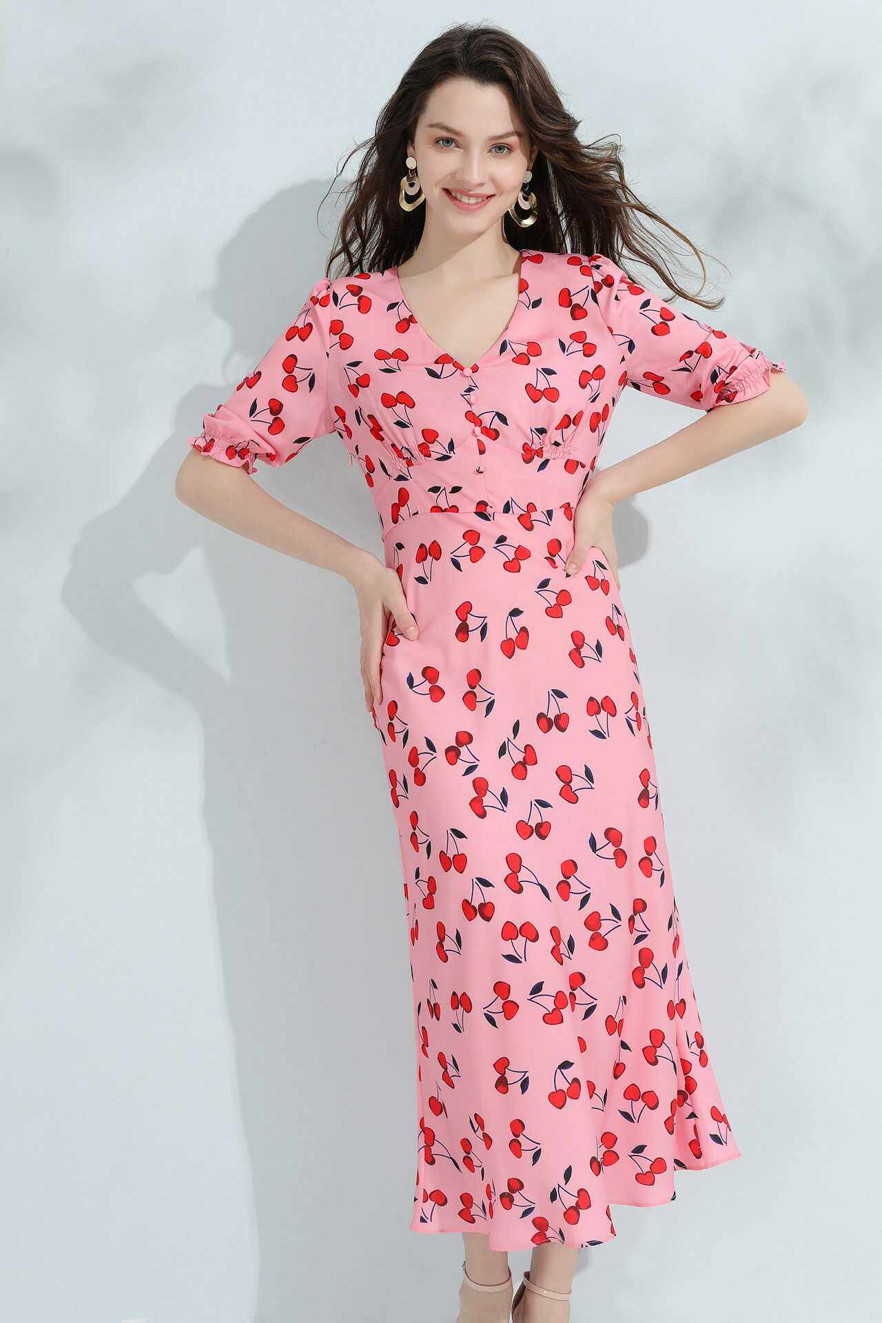 少女情怀甜甜夏日出游美裙粉色小樱桃连衣裙连衣裙