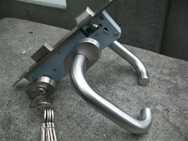 门锁铝合金塑钢塑钢门超窄铁栏门围栏专用8520锁体机械门锁