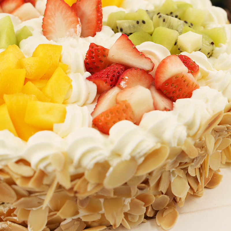 9寸水果生日蛋糕乌鲁木齐昌吉网红创意草莓鲜奶母亲节新鲜生日蛋糕