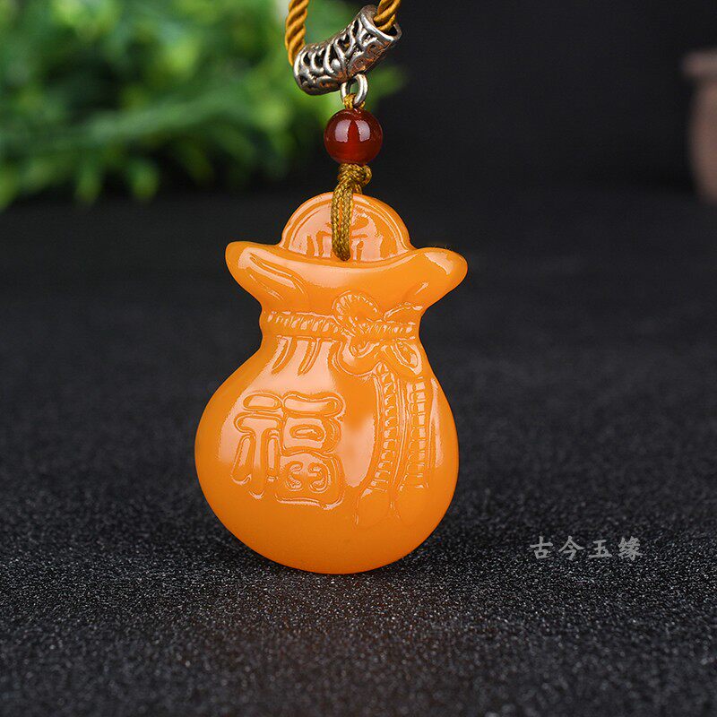 云南黄龙钱袋吊坠黄玉钱袋子玉坠福袋挂件代代颈饰