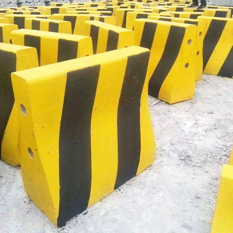 隔离水泥泥土道路施工护栏物业小区水马防撞桶