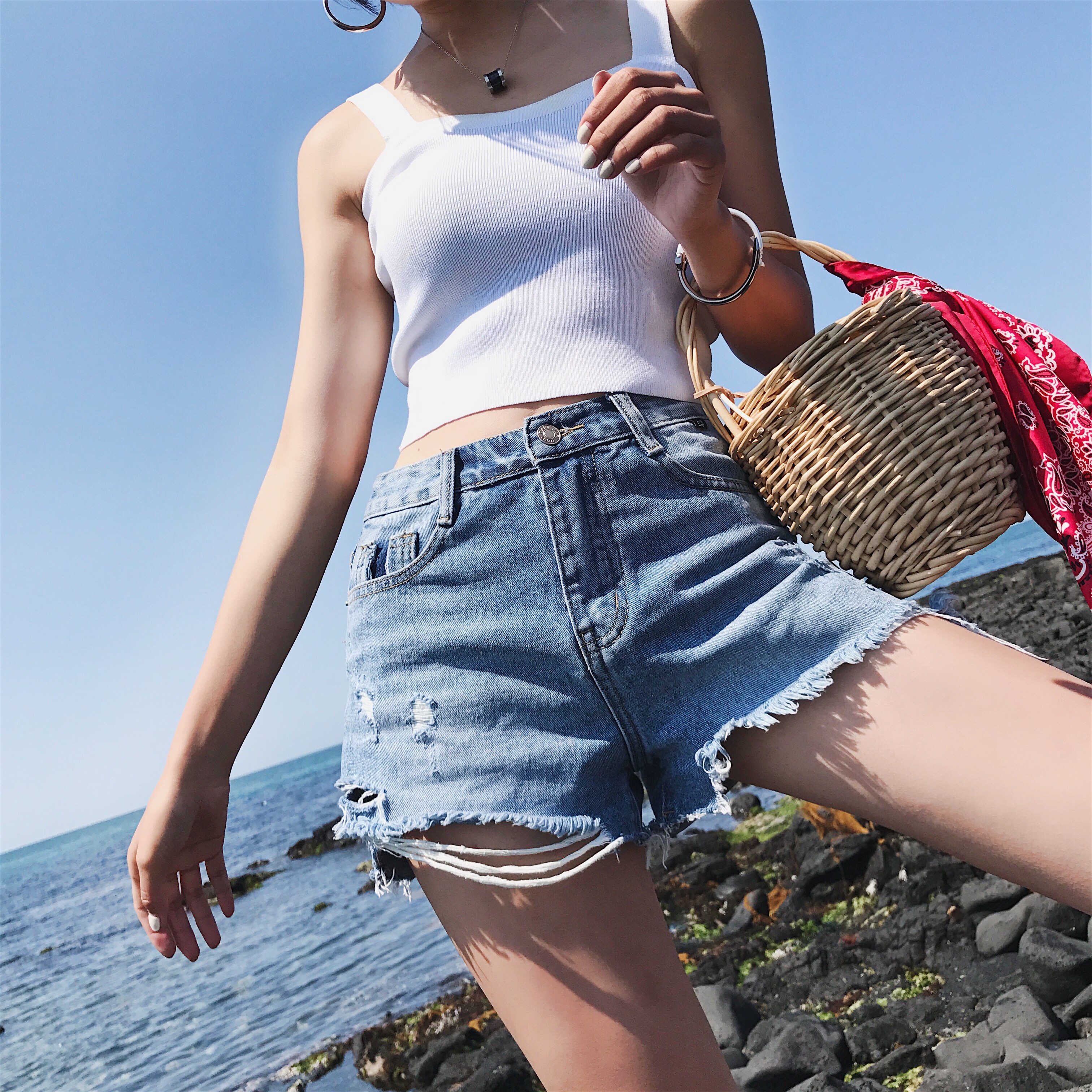 【mika studio】2017夏季新款韩版磨破毛边渔网牛仔裤短裤热裤女