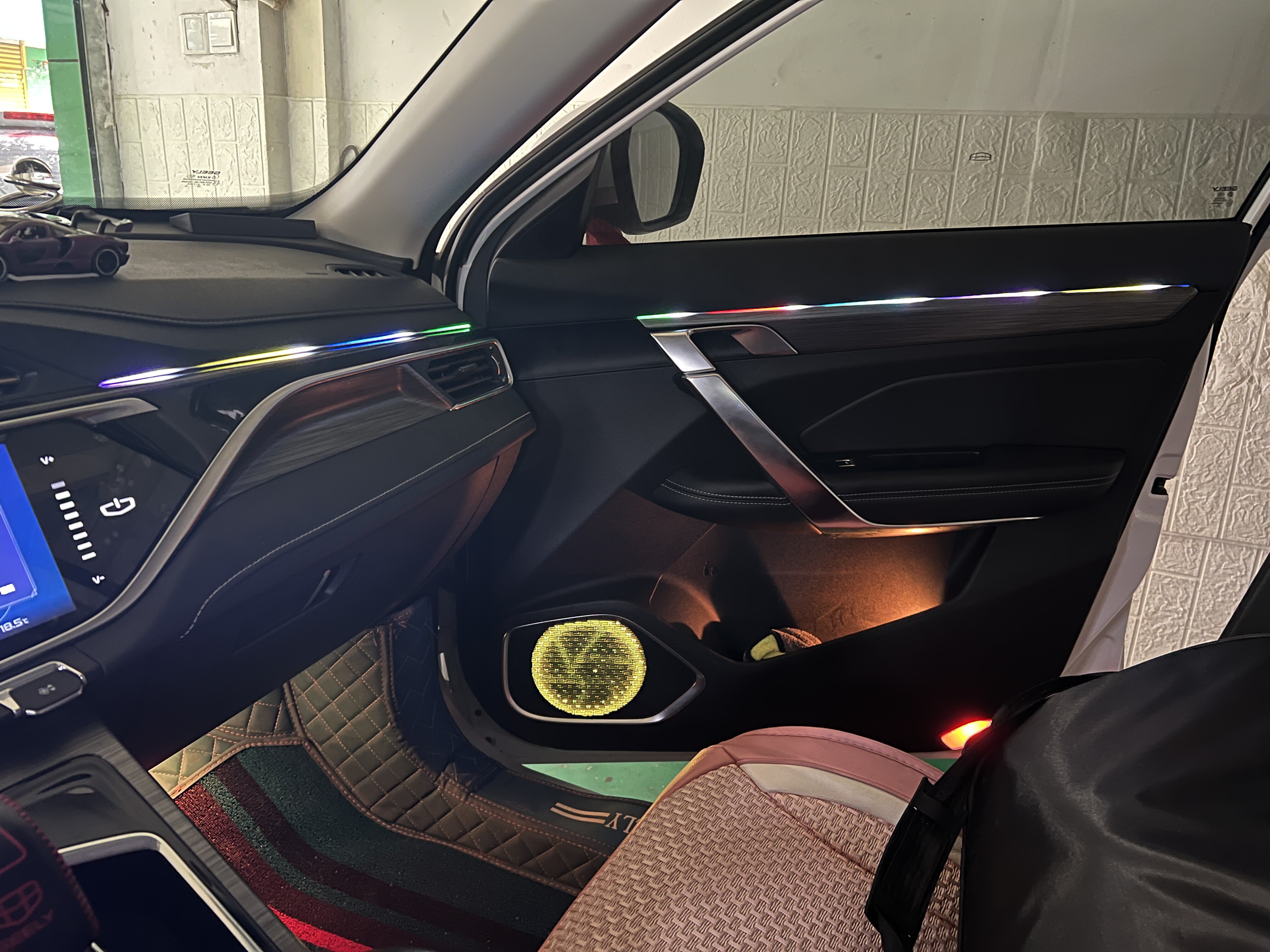 适用于gl气氛64色声控炫彩缤越缤瑞gs吉利汽车氛围灯