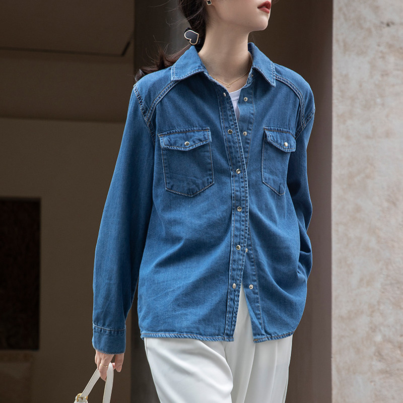 蓝色复古正肩牛仔衬衫女叠穿内搭软秋冬女装2022年新款小个子上衣