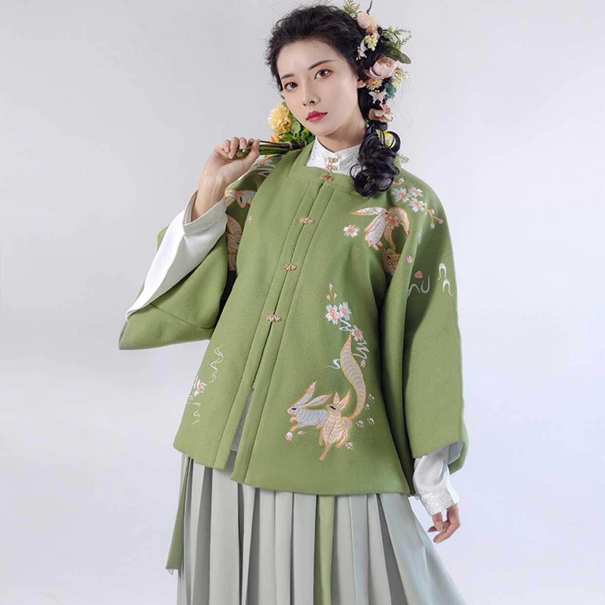 季九月明制短袄刺绣毛呢秋冬半袖汉服方秋枫如茵cosplay女装