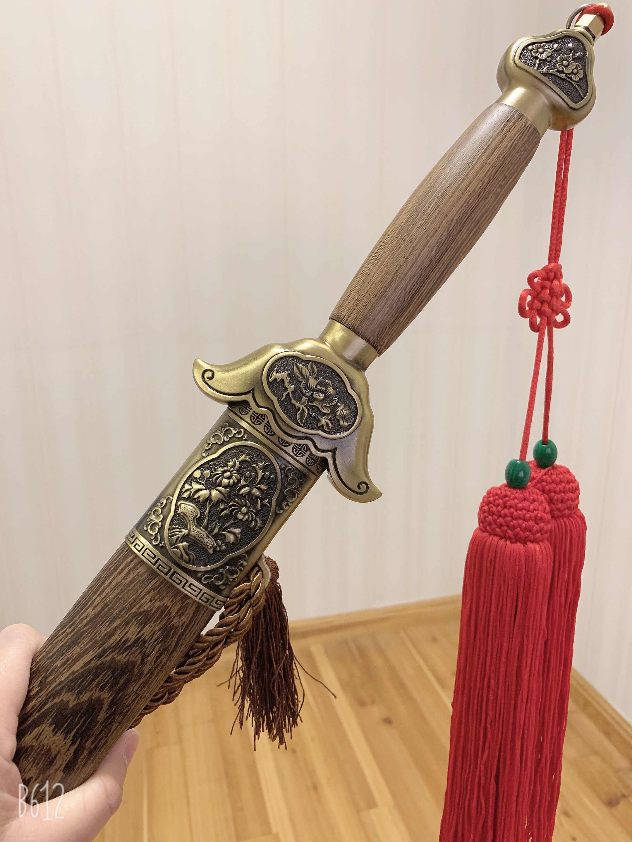 健身龙泉响剑武术表演晨练太极剑软剑竞赛规定太极剑