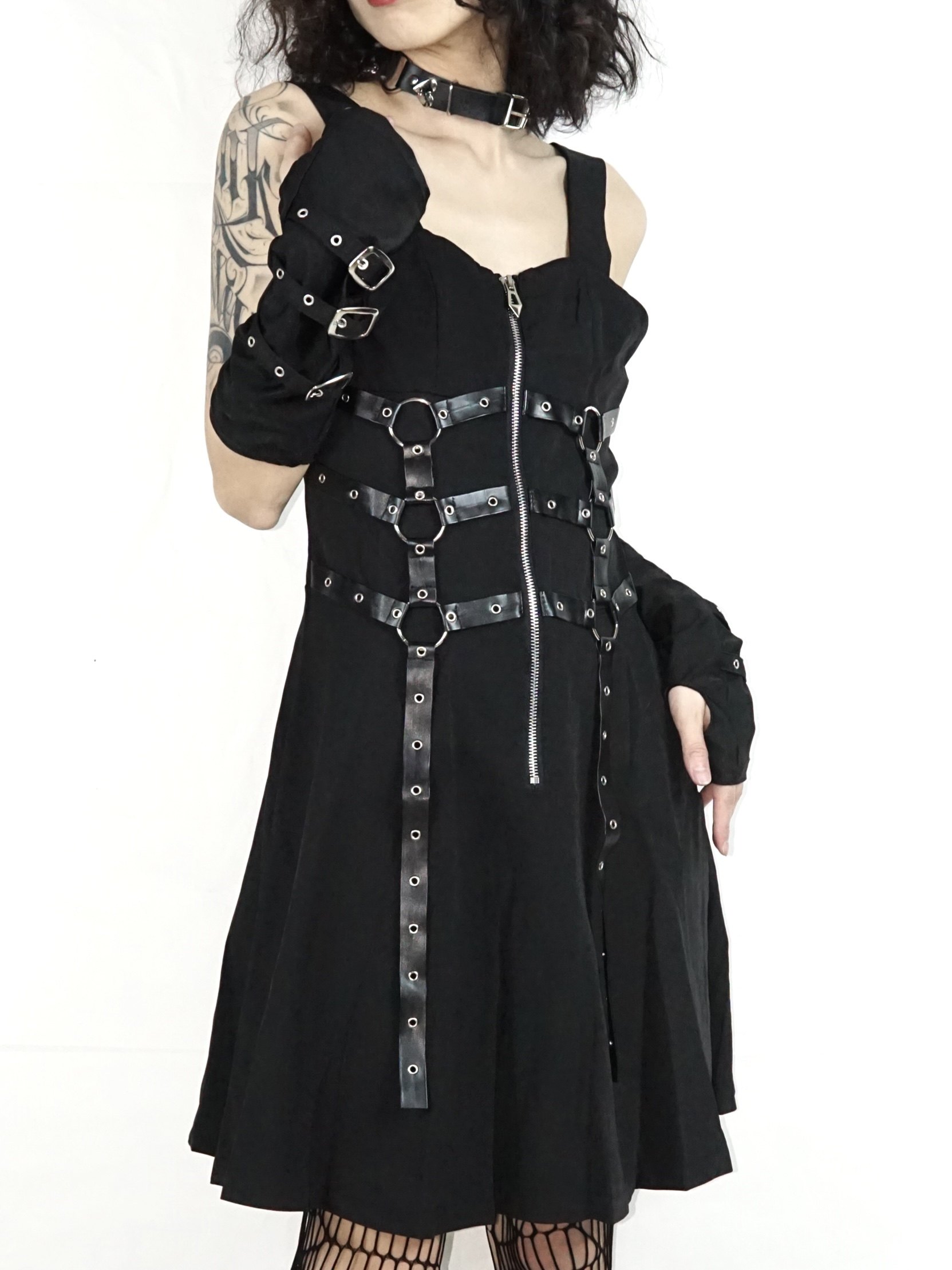 pinkkiller朋克连衣裙哥特暗黑气眼带显春秋短裙连衣裙