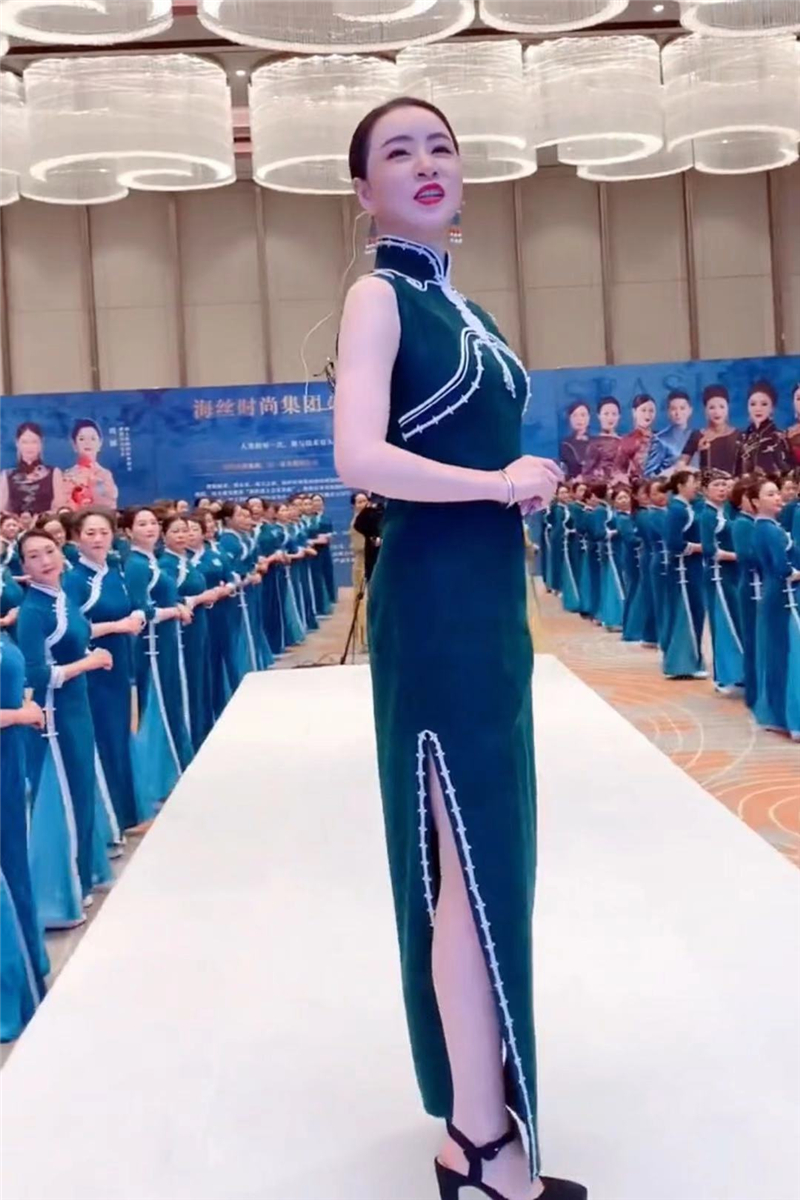 抖音身所伊人毛宇琳老师同款绿色春夏早秋新大旗袍