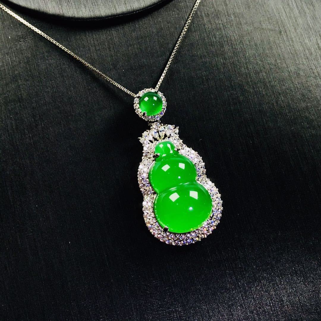 项链巴西玻璃种玉葫芦吊坠女款挂件项坠毛衣项坠