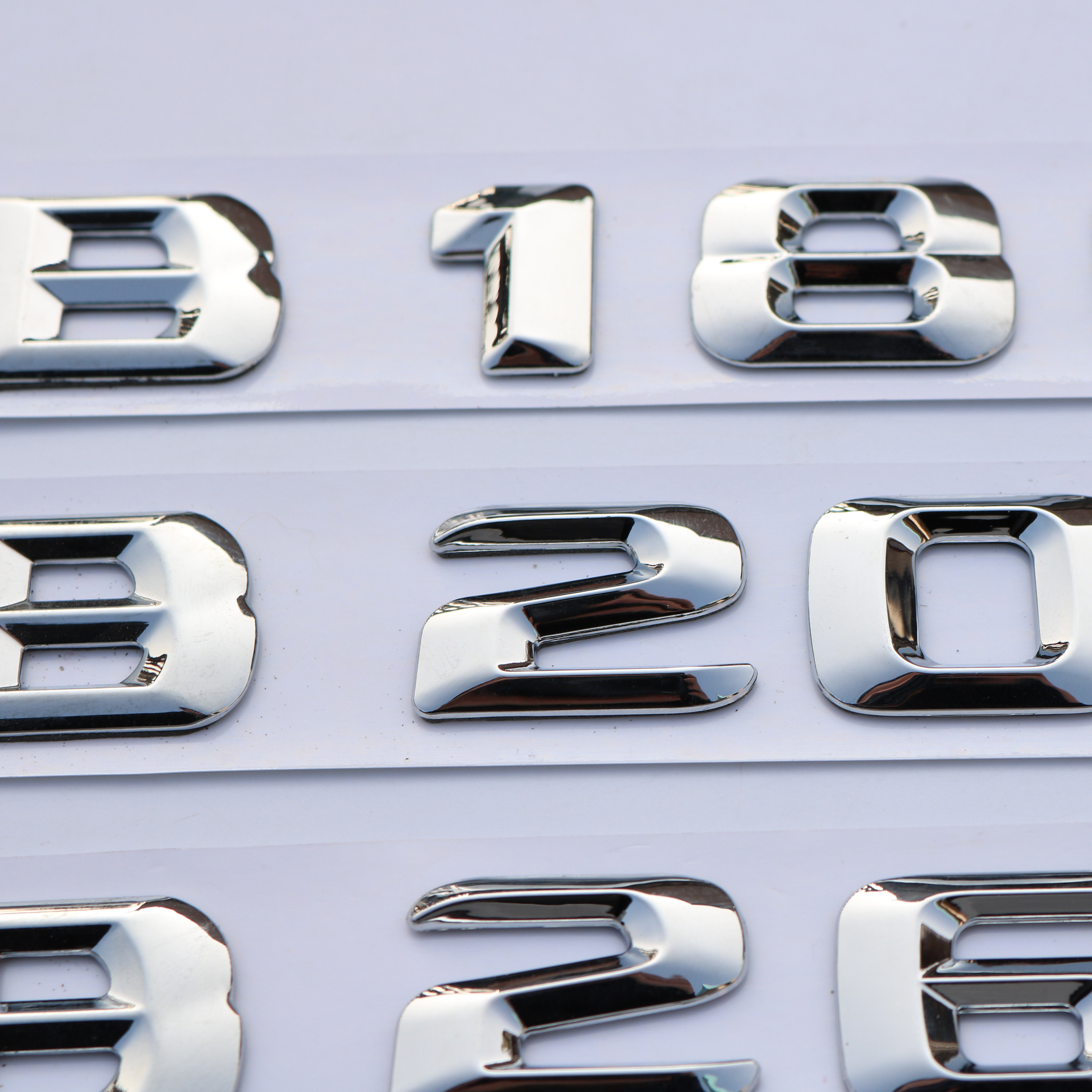 奔驰车标a200l cla220 gla260 cls400字母数字gls后尾标志贴改装