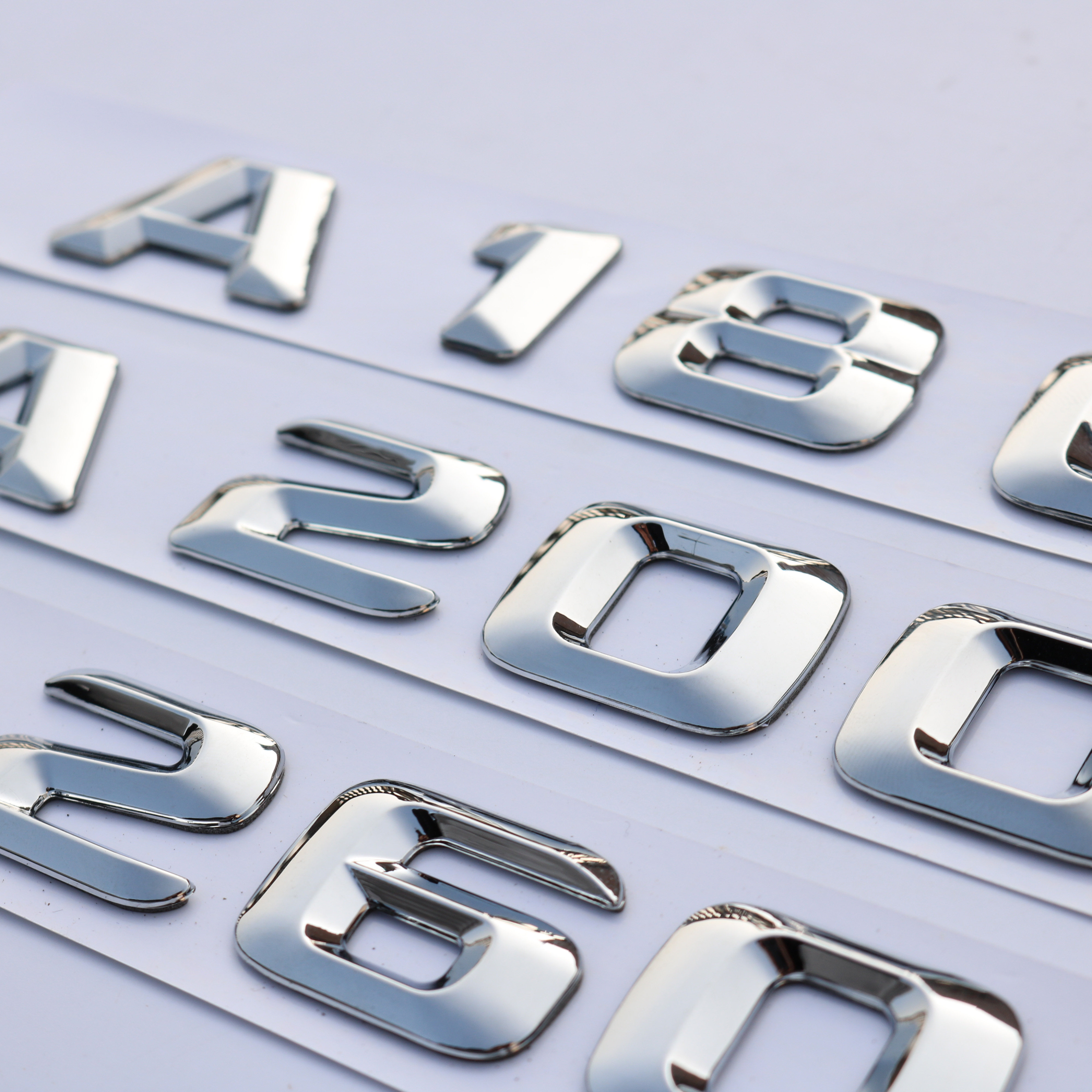 奔驰车标a200l cla220 gla260 cls400字母数字gls后尾标志贴改装