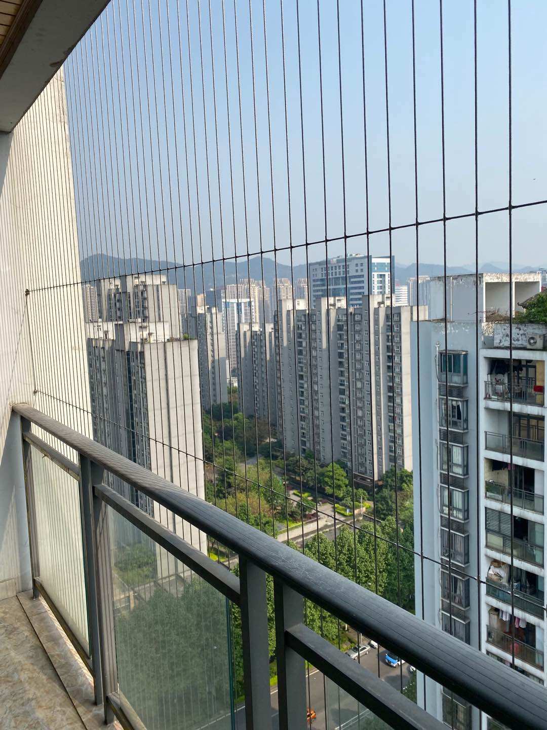 重庆隐形防护网防盗安全网纱窗阳台飘窗安全安全防护安全网