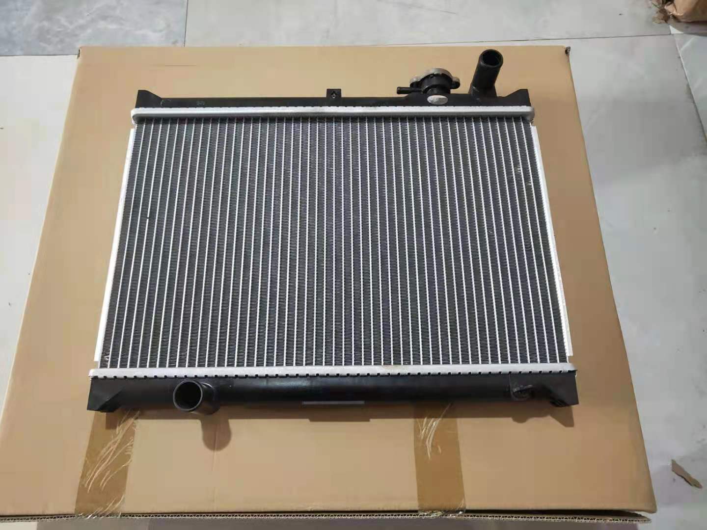 长安新豹星豹水箱散热器零部件全新加厚满减促销水箱