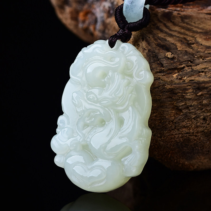 和田生肖龙的飞飞飞龙旋运玉吉虬保宏运吊坠项坠