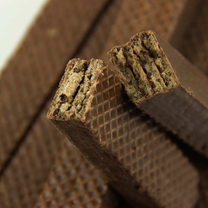 印尼进口megastar超美星三重巧克力夹心涂层威化饼干108g*3盒零食