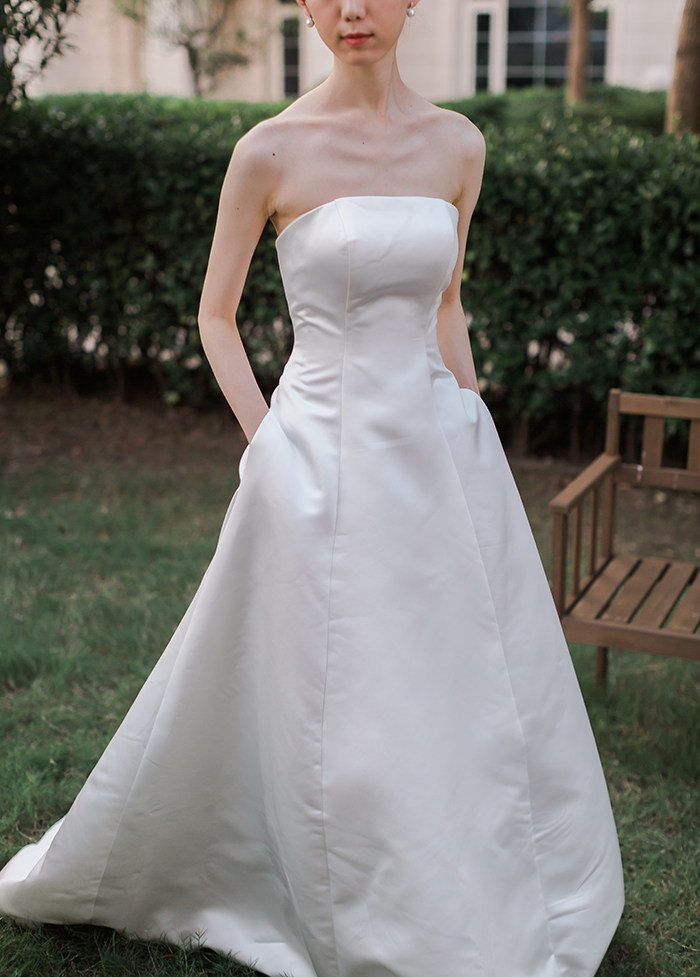 yesdress缎面出门森系旅拍婚礼婚纱抹胸简约瑞秋婚纱