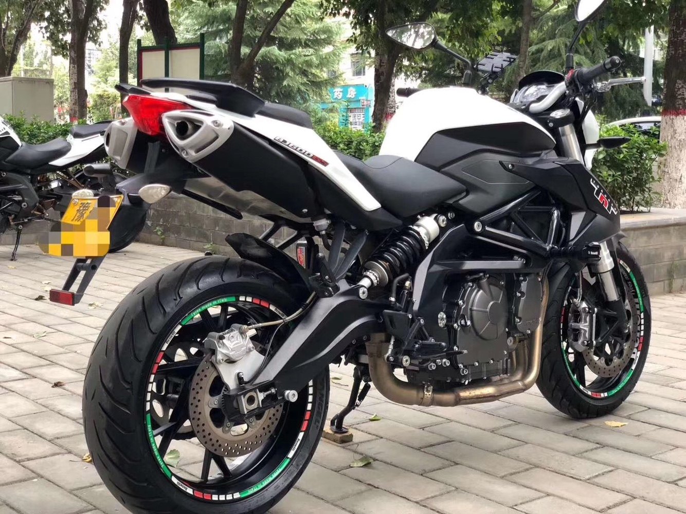 二手原装进口贝纳利黄龙tnt600cc电喷跑车摩托车旅行机车摩托车整车