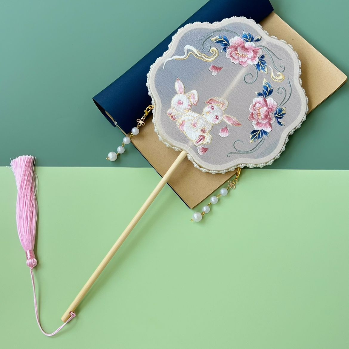 八瓣汉服道具拍照扇子舞蹈古风团扇长柄款圆扇工艺扇