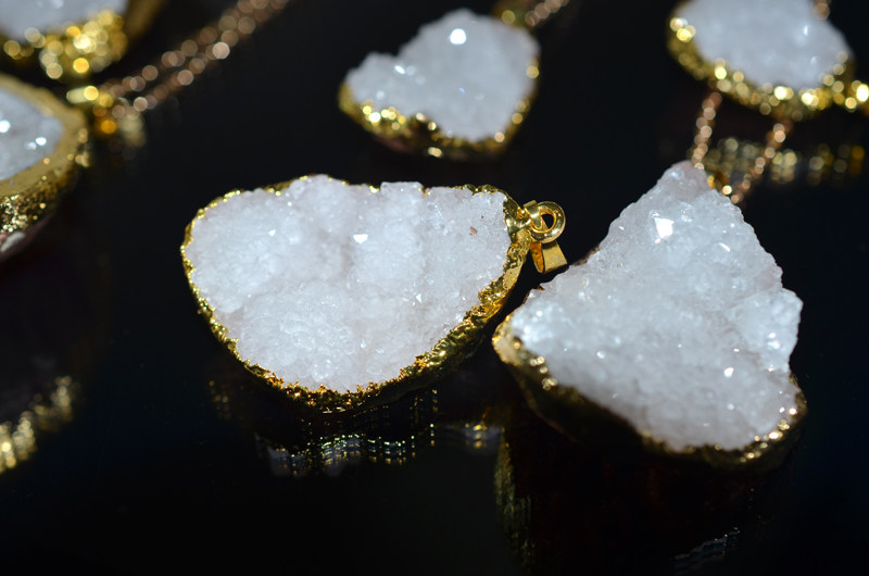 天然巴西黄水晶牙吊坠天然水晶原矿原石晶牙项链diy锁骨链半成品