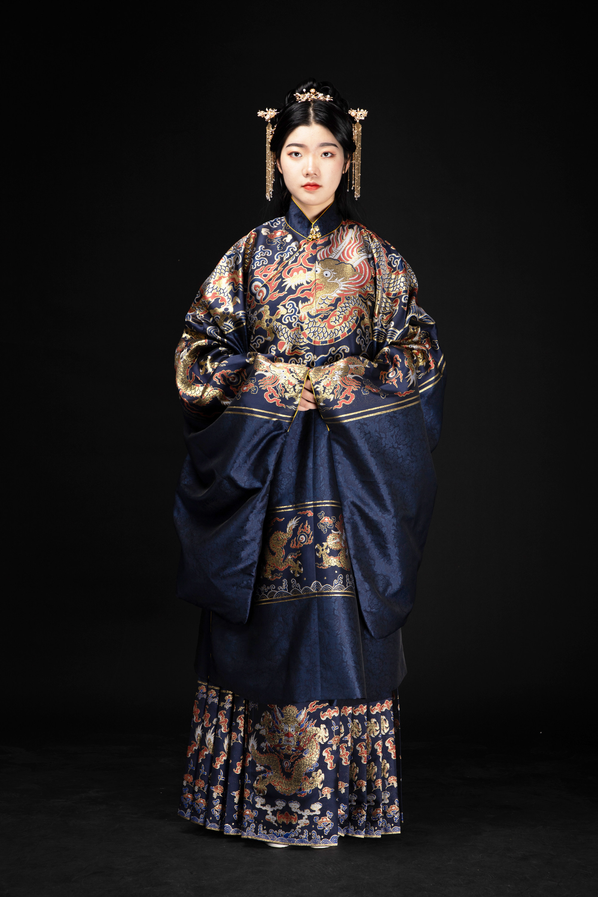 蟒袍兴隆纺织三团古代龙袄布明制汉服长袄妆花海绵垫