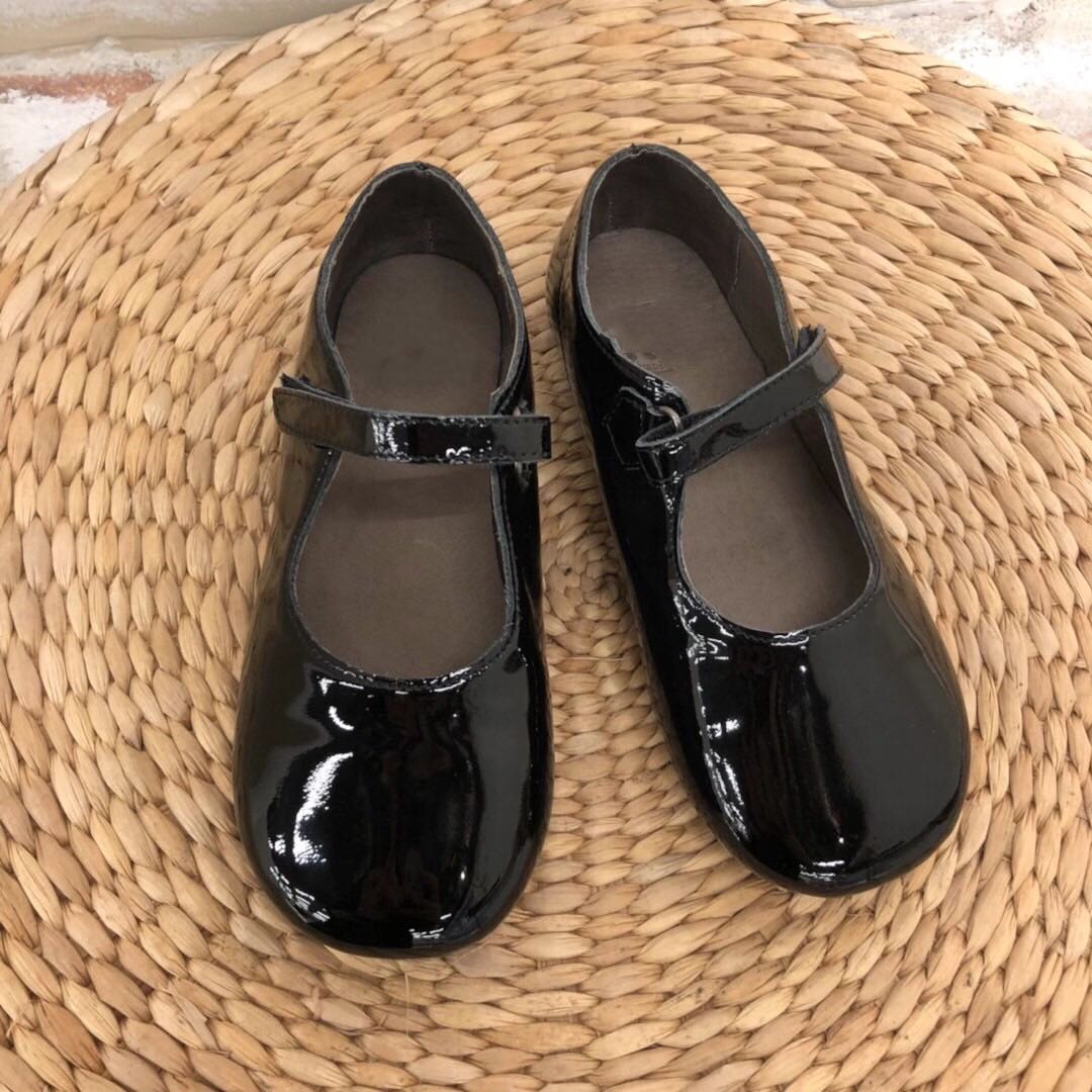 皮鞋少量现货自留推荐女儿儿童漆皮黑色方口鞋皮鞋