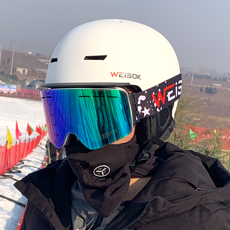 2020新款滑雪头盔男女专业单板双板雪帽户外保暖安全护具滑雪装备