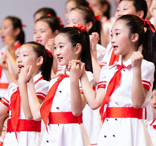 儿童演出服合唱中小学生表演少先队员我是红领巾大合唱舞蹈儿童演出服