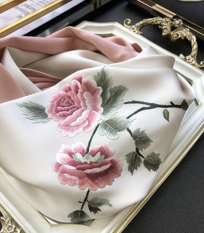 牡丹中国国风苏绣披肩双层真丝丝巾手工刺绣围巾