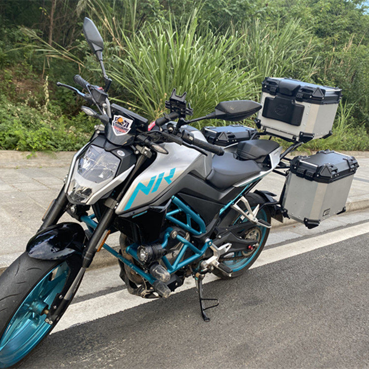 适用于春风nk250铝合金边箱mt650gt400尾三箱150侧后备箱改装途者