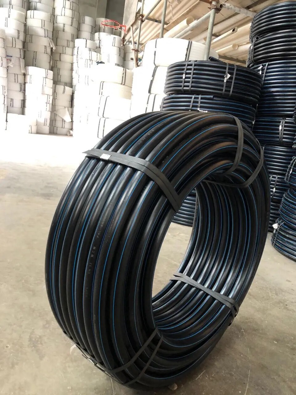 pe黑色灌溉地下50盘管管材硬管水管自来水自来pe管