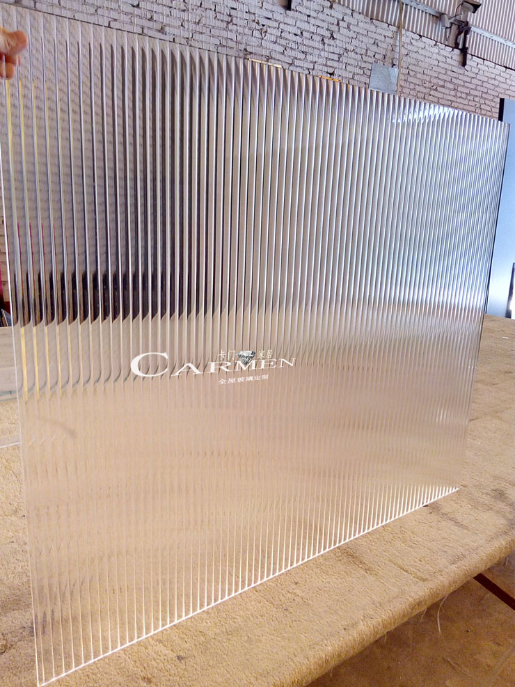 超白长虹立体条纹压花玻璃-可钢化门窗隔断屏风玻璃 厂家自营定制