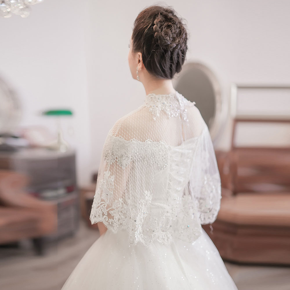 婚纱披肩蕾丝春秋夏季新娘薄纱珠钻斗篷 胖mm大码遮手臂披肩白色