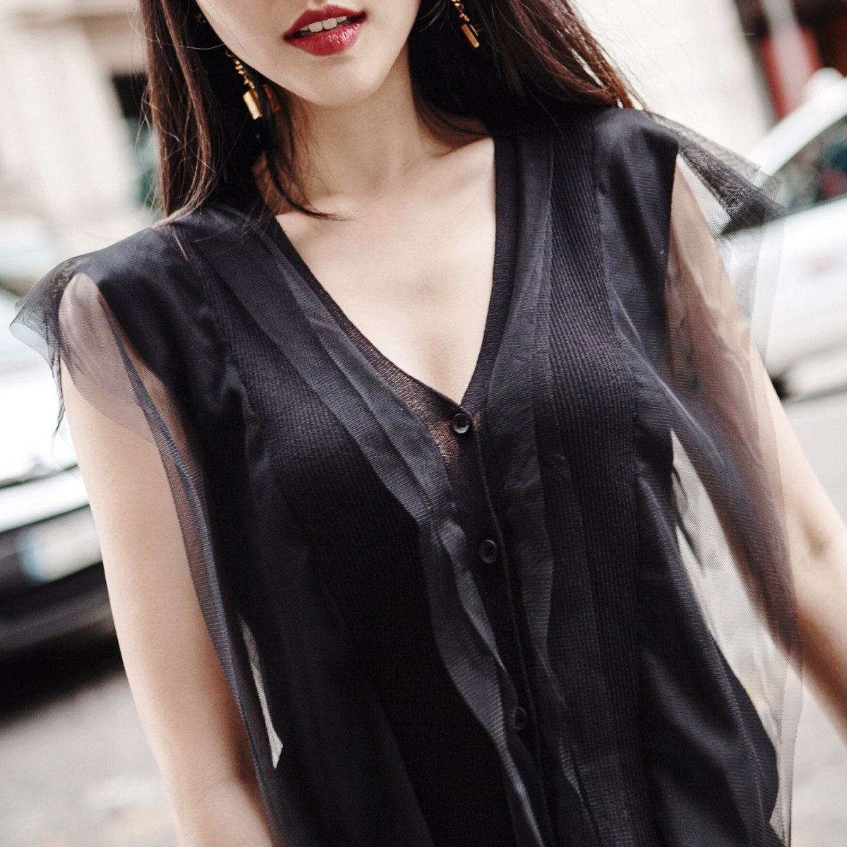 bettychow女装 网纱拼接v领开衫无袖背心针织衫上衣2018新款