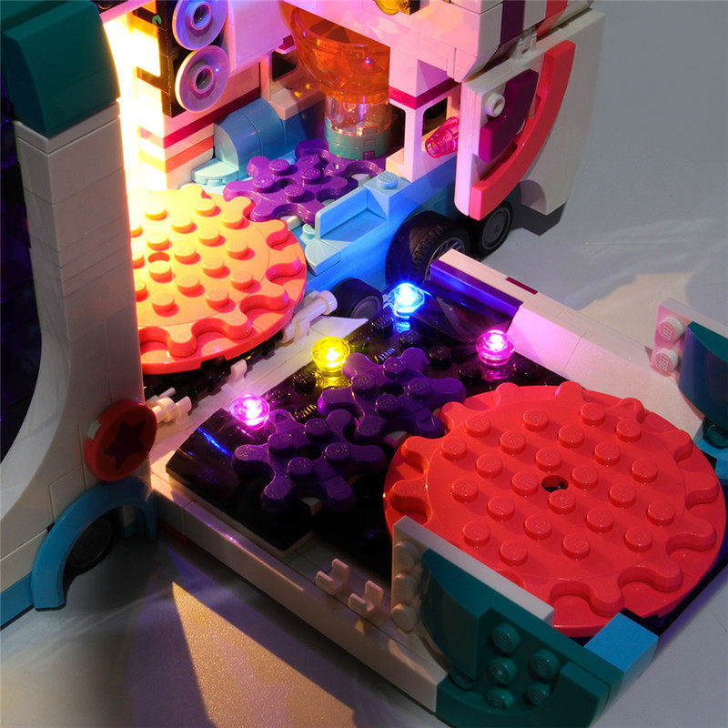 yeabricks适用乐高70828电影led灯饰会变形的梦幻派对塑料积木