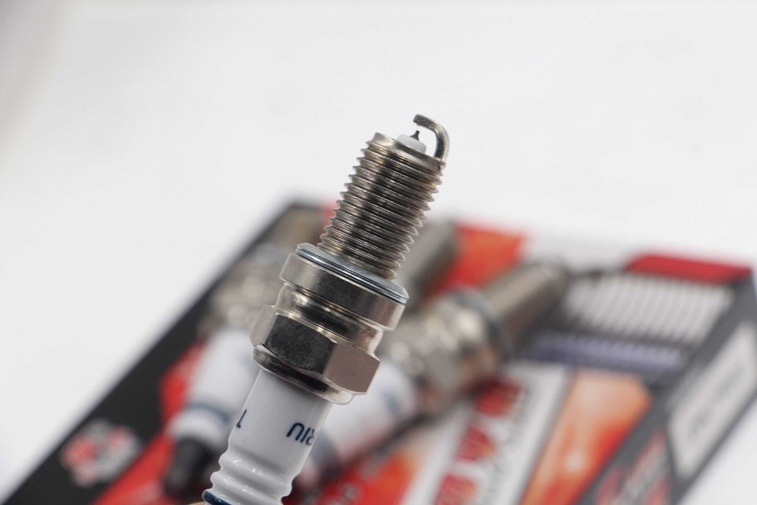 适用于力帆迈威乐途发动机火花塞正品铱金火嘴一套火花塞