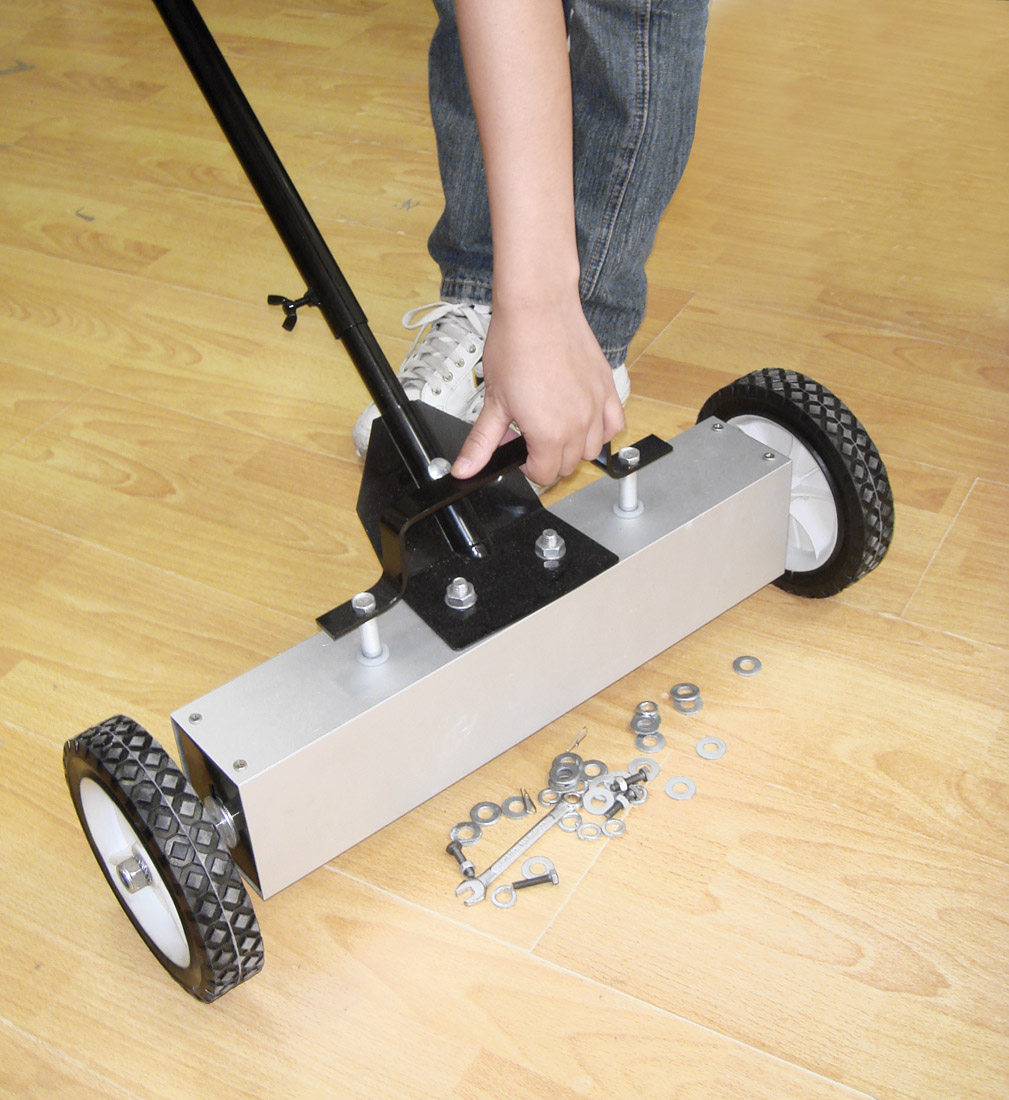 磁性地面 手推工具吸铁车 磁力清道夫钉子铁渣克星除铁强磁器促销