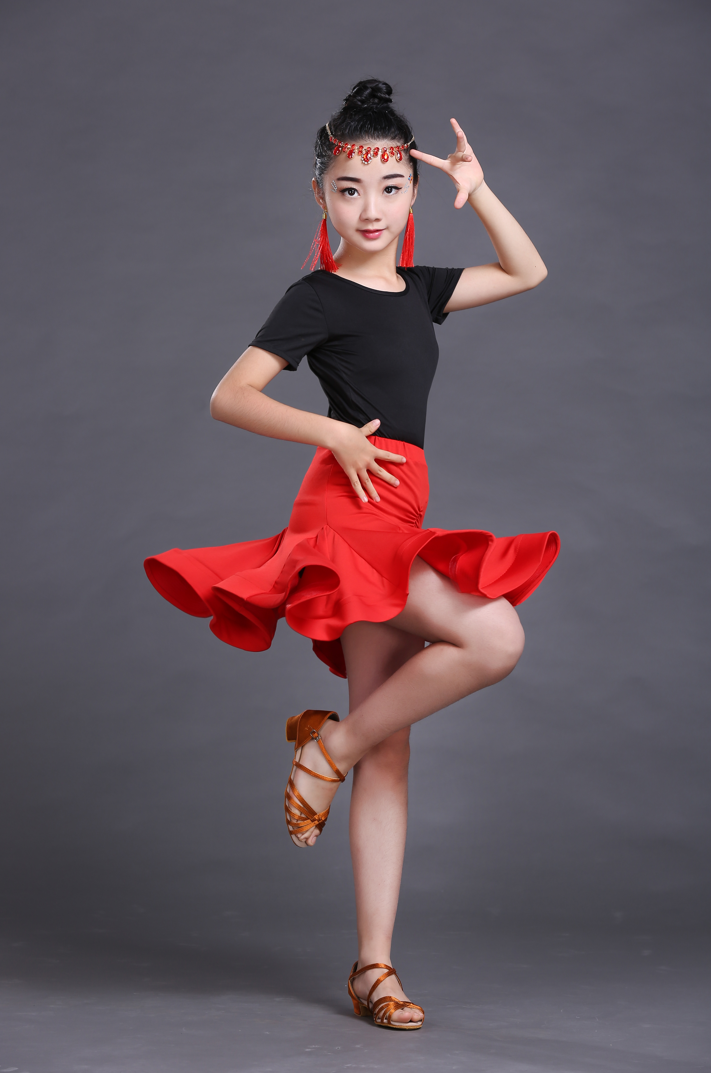 六一拉丁舞裙儿童女演出服比赛专业练功新款拉丁儿童演出服