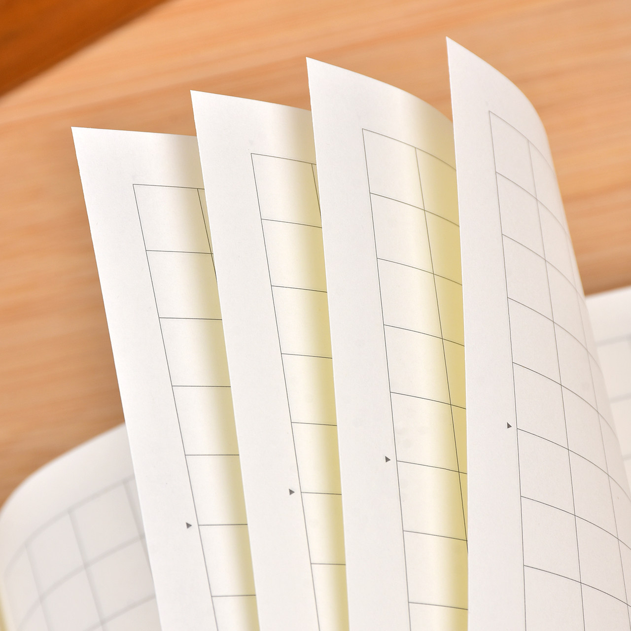 格子本子horn9mm手帐日记本日记大格笔记本防水笔记本