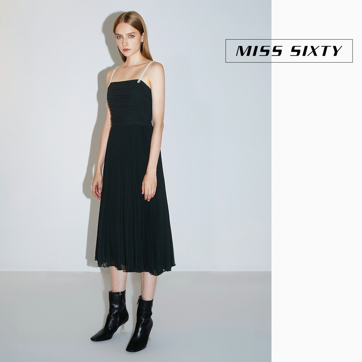 misssixty秋季珍珠吊带高收腰修身百褶雪纺连衣裙连衣裙