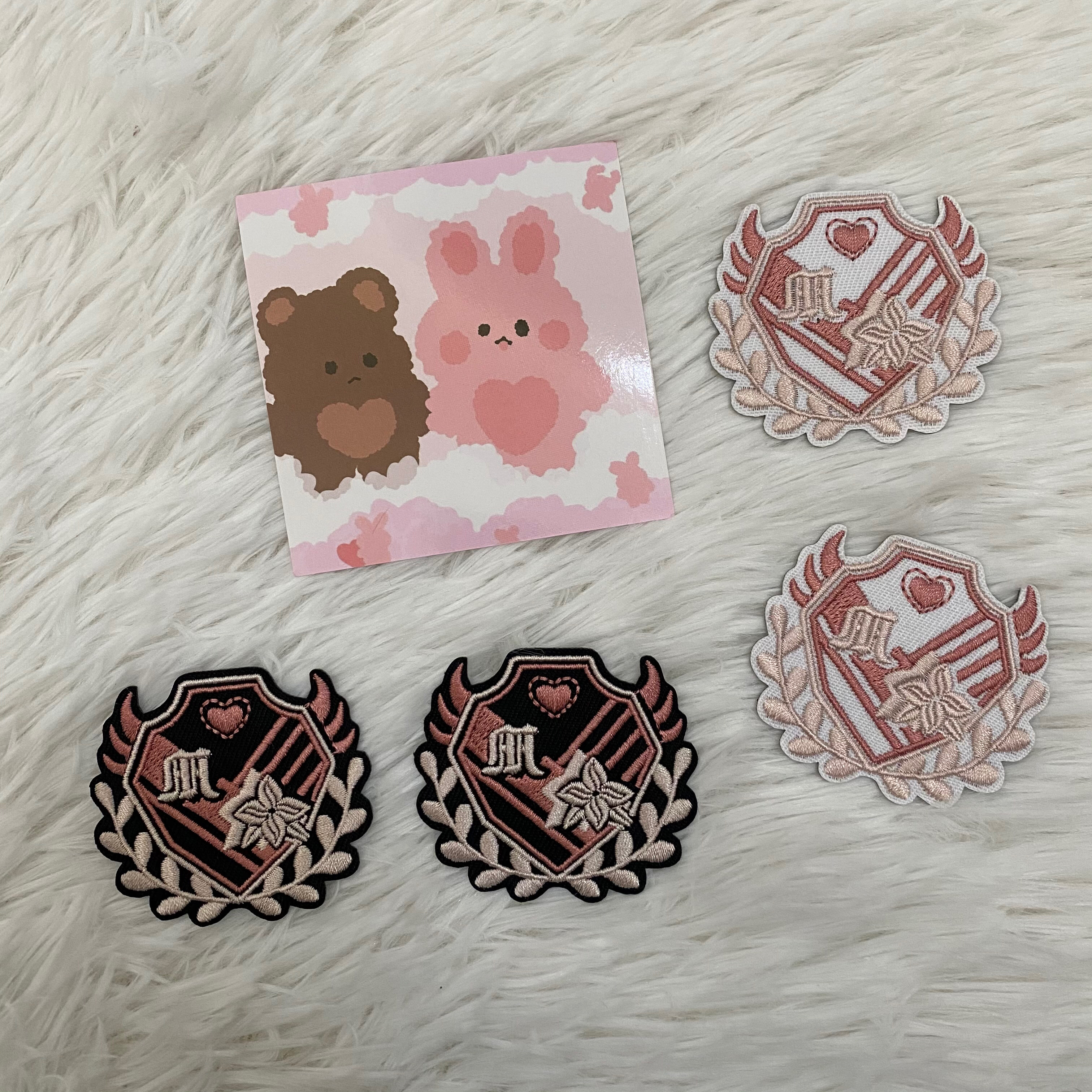 现货丽月jk原创设计布制校徽章胸针配饰jk胸针