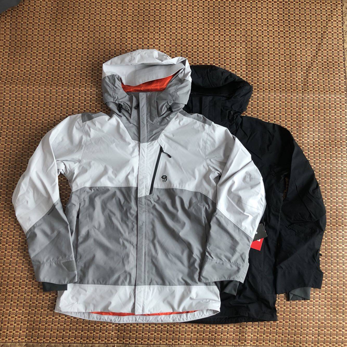 山浩mountainhardwearsuperbird防水防风冲锋1731671冲锋衣