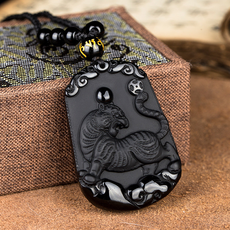 2022年生肖属虎吉祥物虎虎争辉吊坠犬虎迎禄鸣虎纳贵本命年护身符