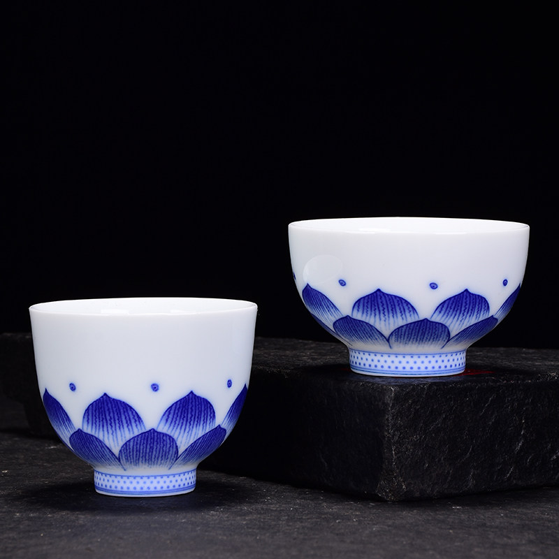 陶瓷瓷釉下彩功夫功夫茶茶具茶杯青花粉彩人物茶杯