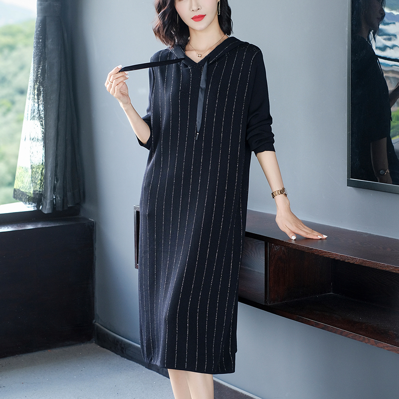 大码女装2022新款洋气减龄连帽卫衣春秋胖mm遮肚显瘦连衣裙子长袖