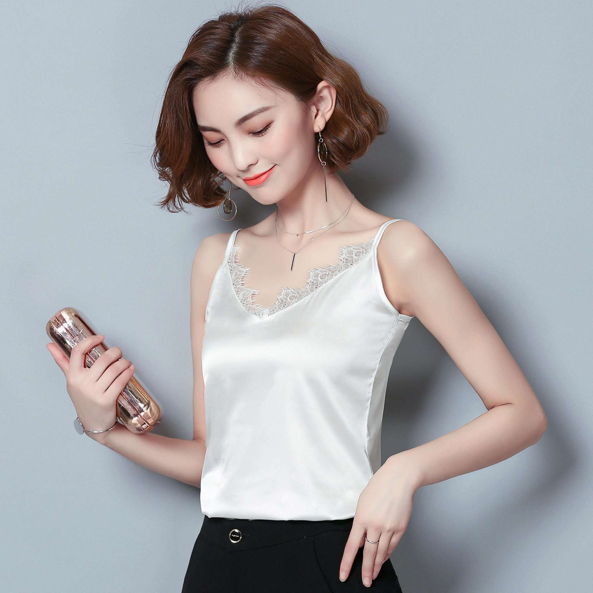 黑色v领睫毛蕾丝吊带背心女修身百搭打底衫大码绸缎性感内搭上衣