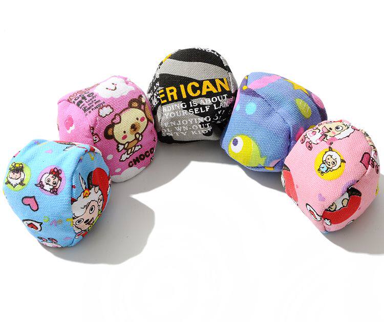 沙包高密度密度卡通帆布儿童游戏娱乐250克圆形沙包