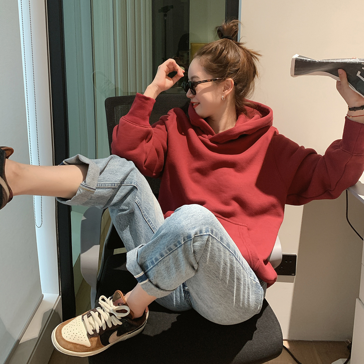 莉贝琳sisy连帽纯色卫衣秋冬新款加绒加厚韩版宽松洋气上衣外套女