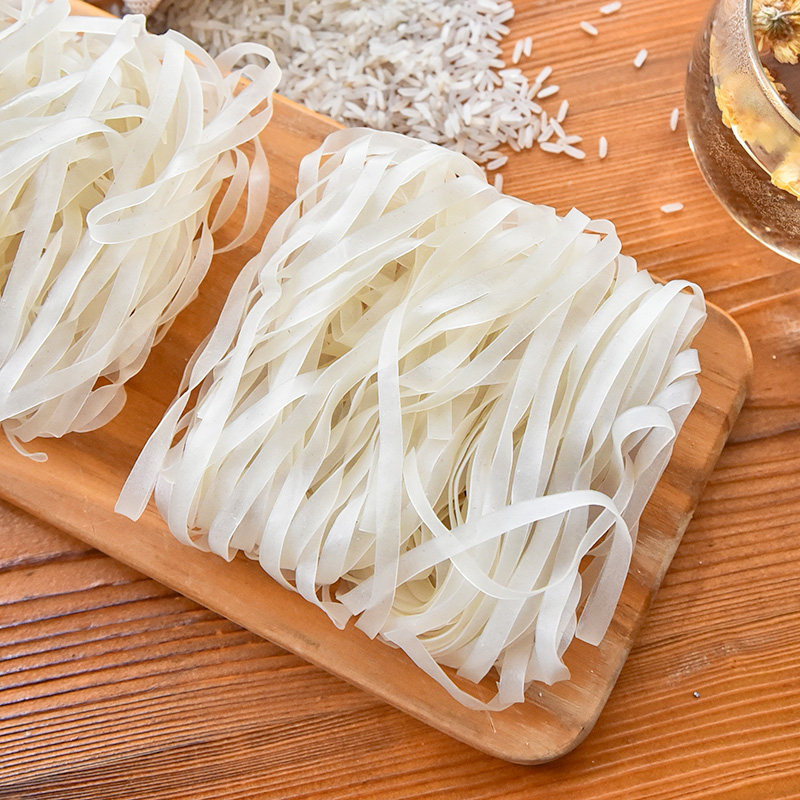 河粉广西梧州石磨宽米粉手工扁粉汤粉炒粉干切螺蛳粉