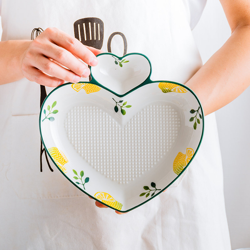 日式心形陶瓷饺子盘带醋碟家用蒸饺网红格餐盘